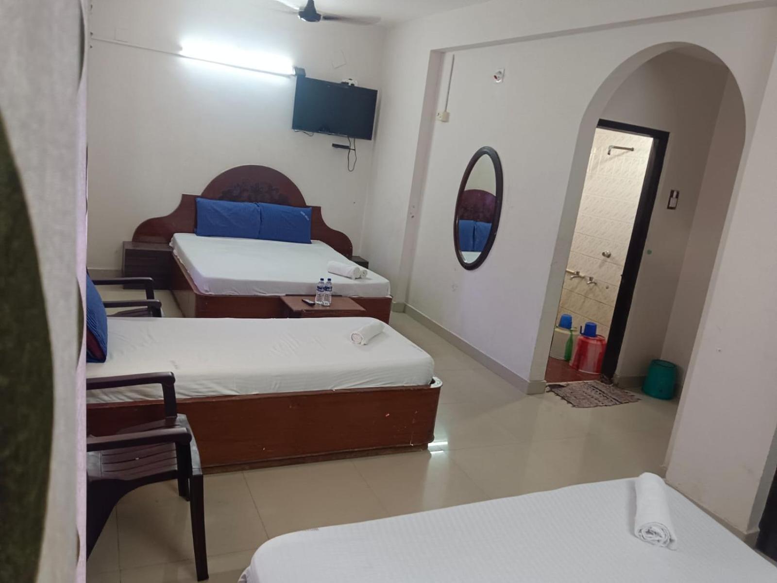 Sree Balaji Hotel - Lodge Kanyakumari Ngoại thất bức ảnh